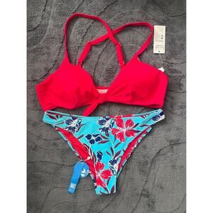 New Bikini Size: Bottoms Medium, Top Large